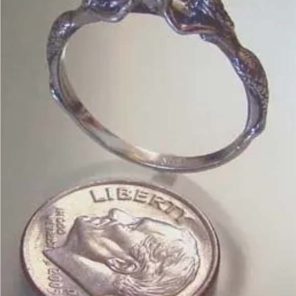 925 Sterling Silver Plated Two Mermaids with center Pearl ring - Picture 3 of 4